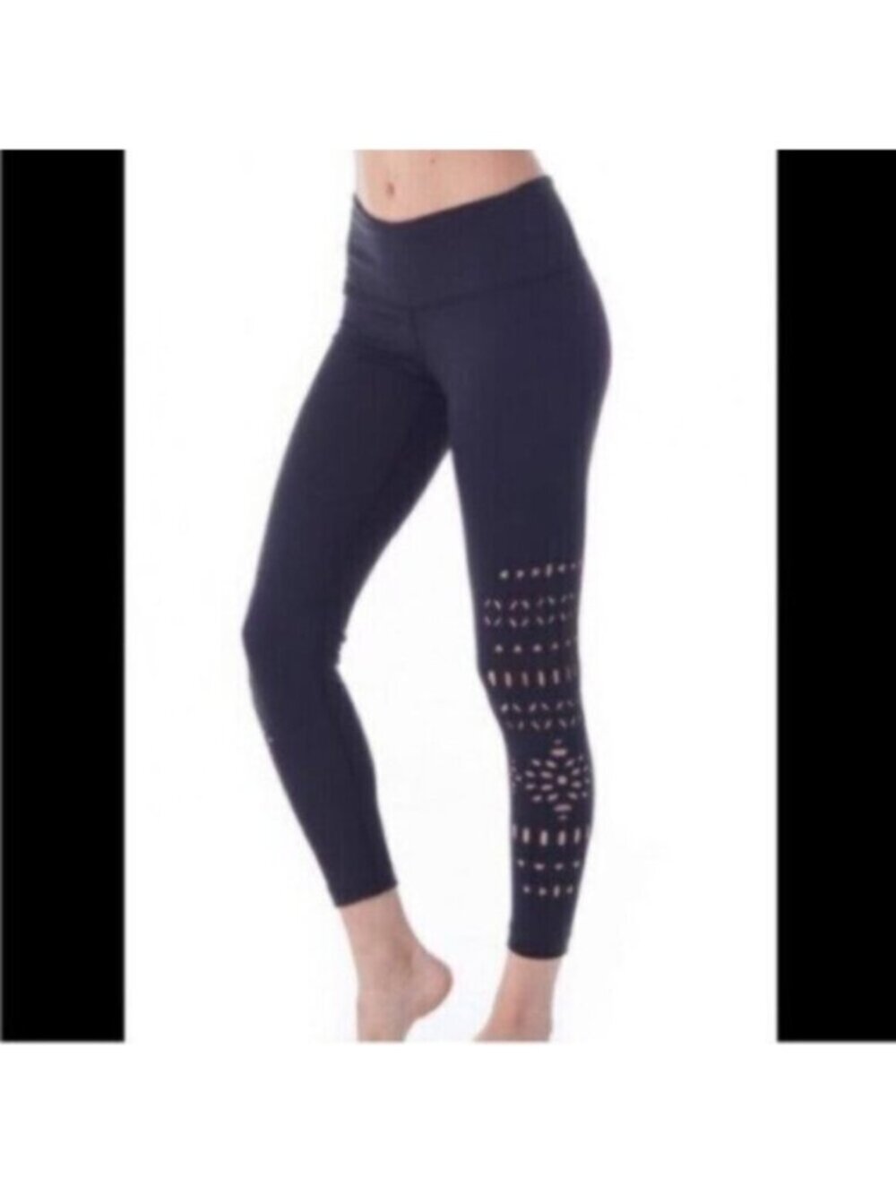 Kira Grace Women's Black Cut Out Cropped Leggings Size Small